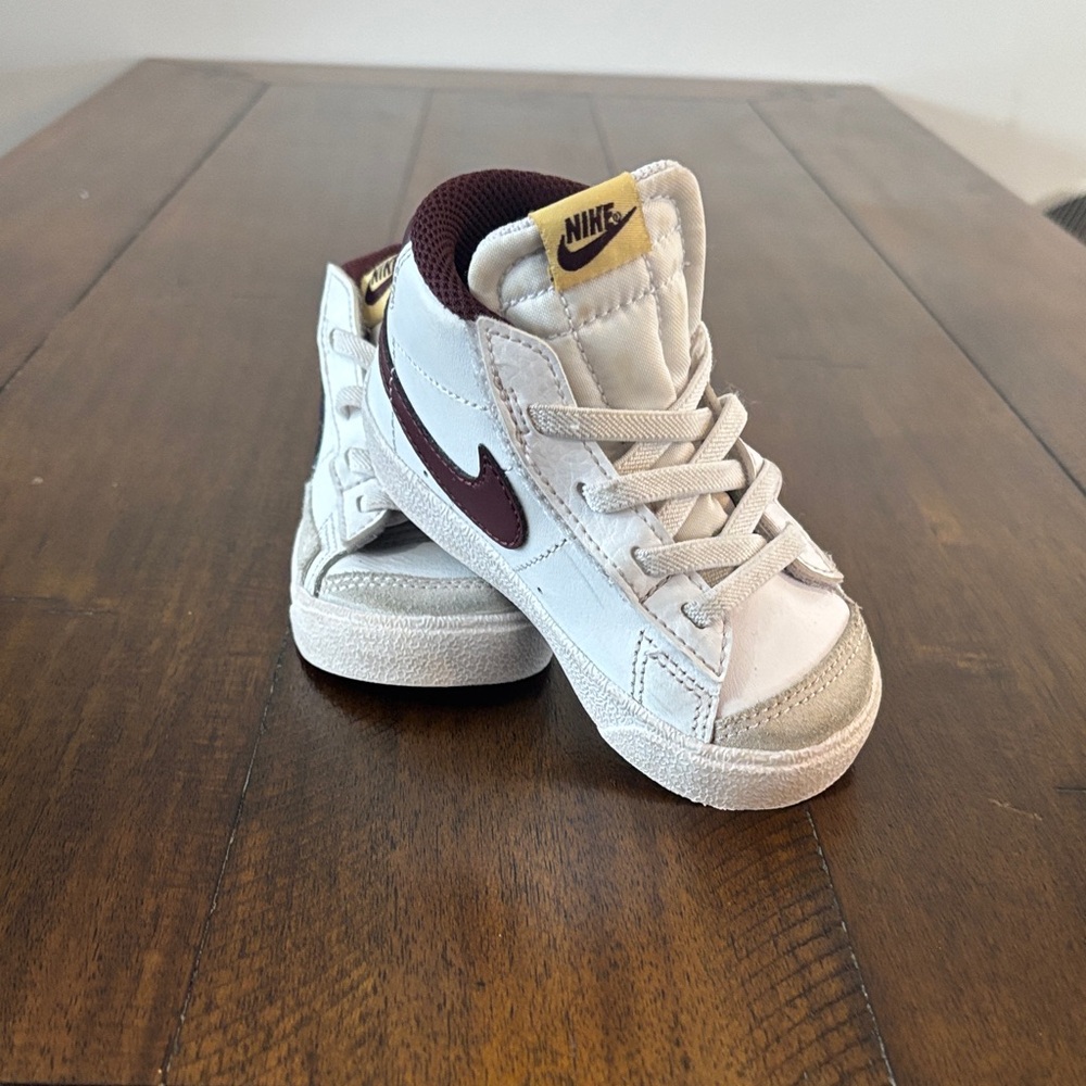 Nike Kids High-Top Sneakers - White and Burgundy